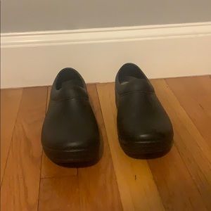 Landau unisex comfort clog (black)